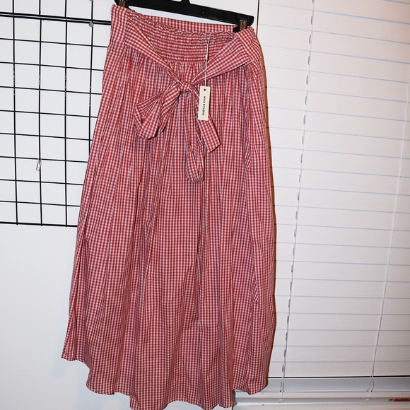 red max studio Dresses & Skirts - NEW red max studio size M